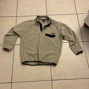 Patagonia Men's Beige Sweater with Black Trim,